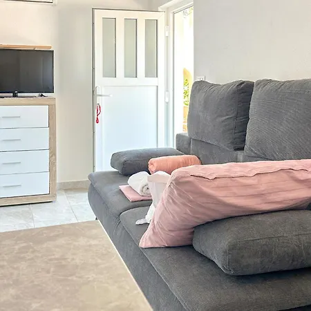 Apartamento Lovely In With Wifi