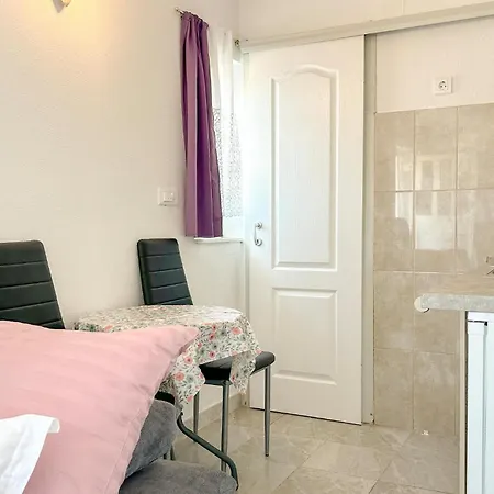 Apartamento Lovely In With Wifi